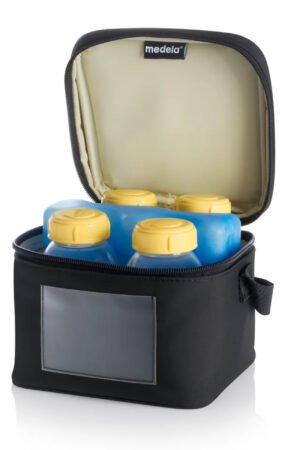 Medela Cooler Bag with 4 Bottles
